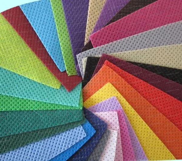 Netkané vlákno z kyseliny polymliečnej